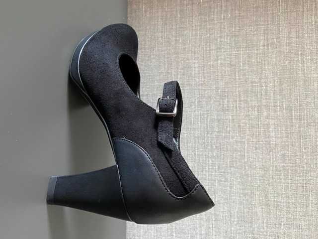 Sapatos clarcks chorus halo