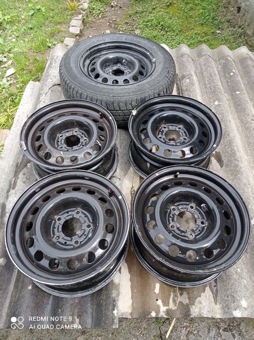 Продам 4 диски на BMW R 15 плюс запаска