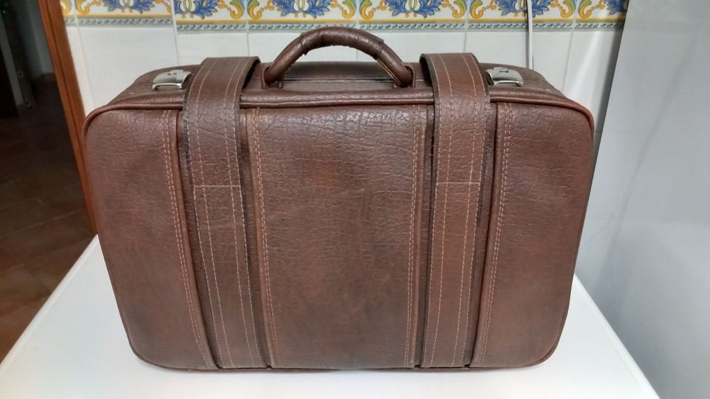 MALA DE VIAGEM BONITA,SEM RODAS.Casa,Quarto,Decoração,Sala,Arrumação.