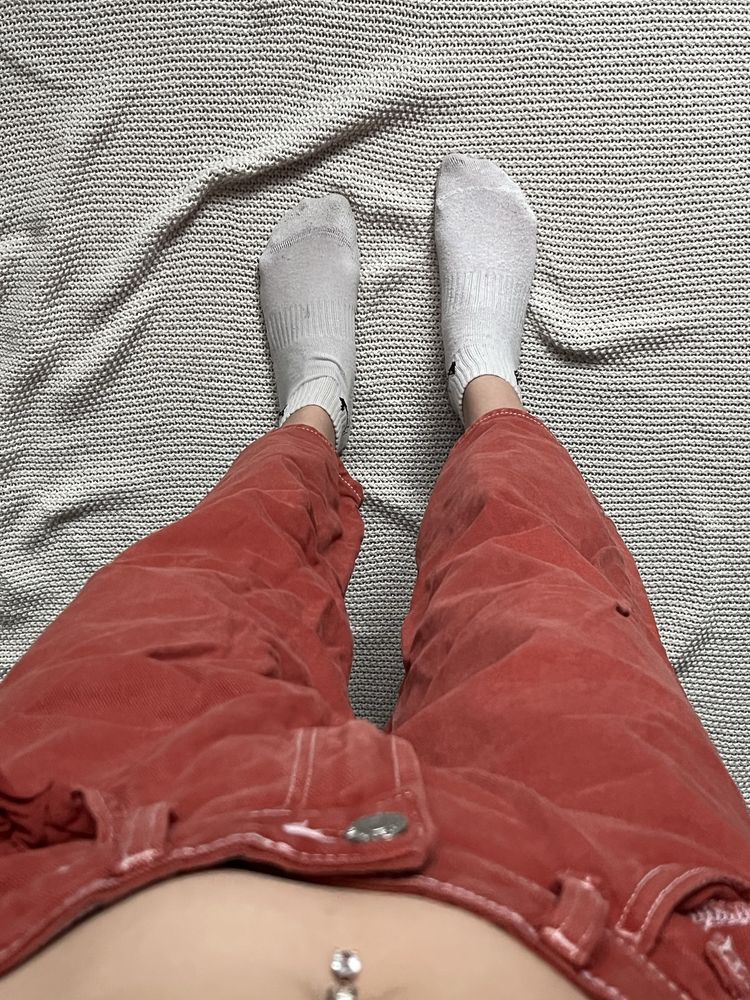Spodnie Bershka w pięknym kolorze