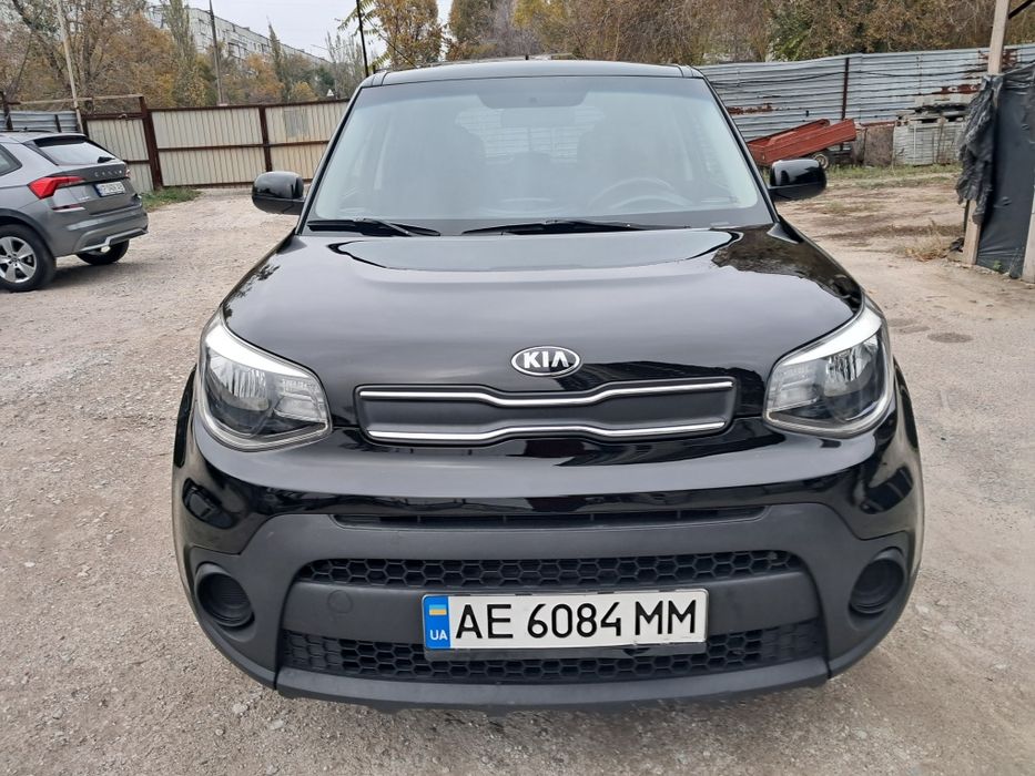 Продам KIA SOUI автомат
