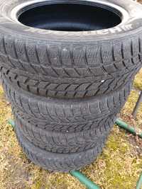 Opony 205/60R16.