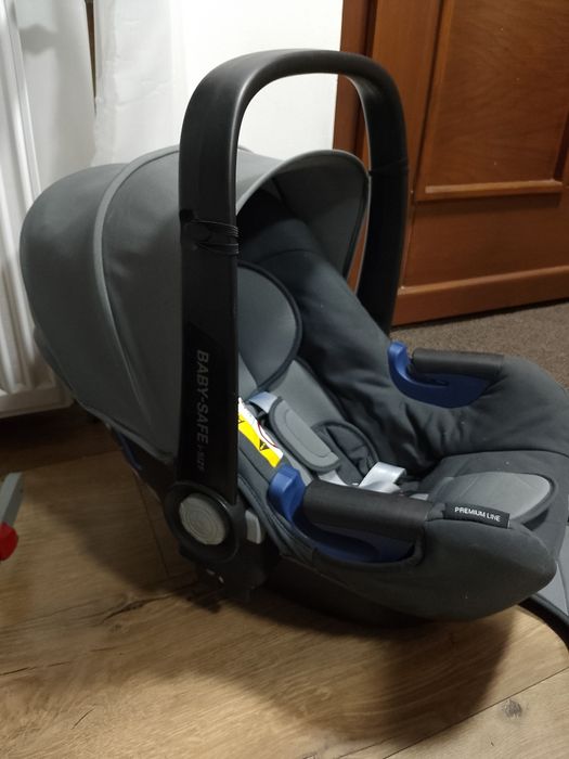 Fotelik , baza plus wkładka dla niemowlaka