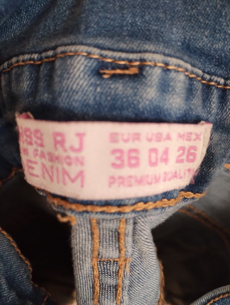 Sprzedam krótkie ogrodniczki jeansowe rozmiar 36