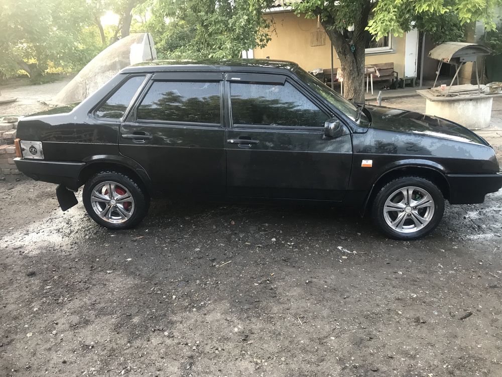 Продам 99 чорна на чорном  бен/газ євро 4 страховка
