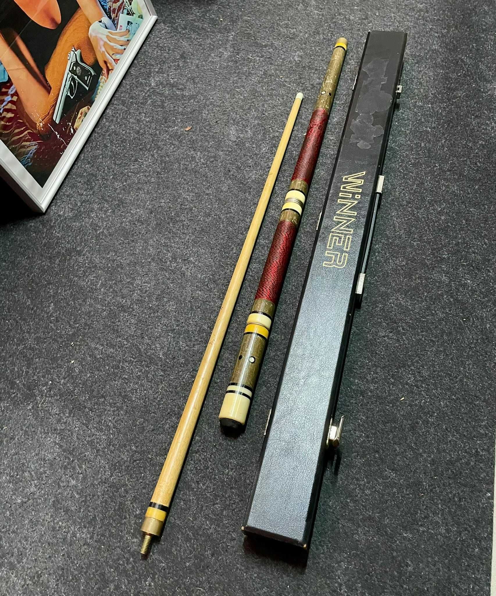 Tacos de Bilhar ou Snooker antigos com e sem estojo