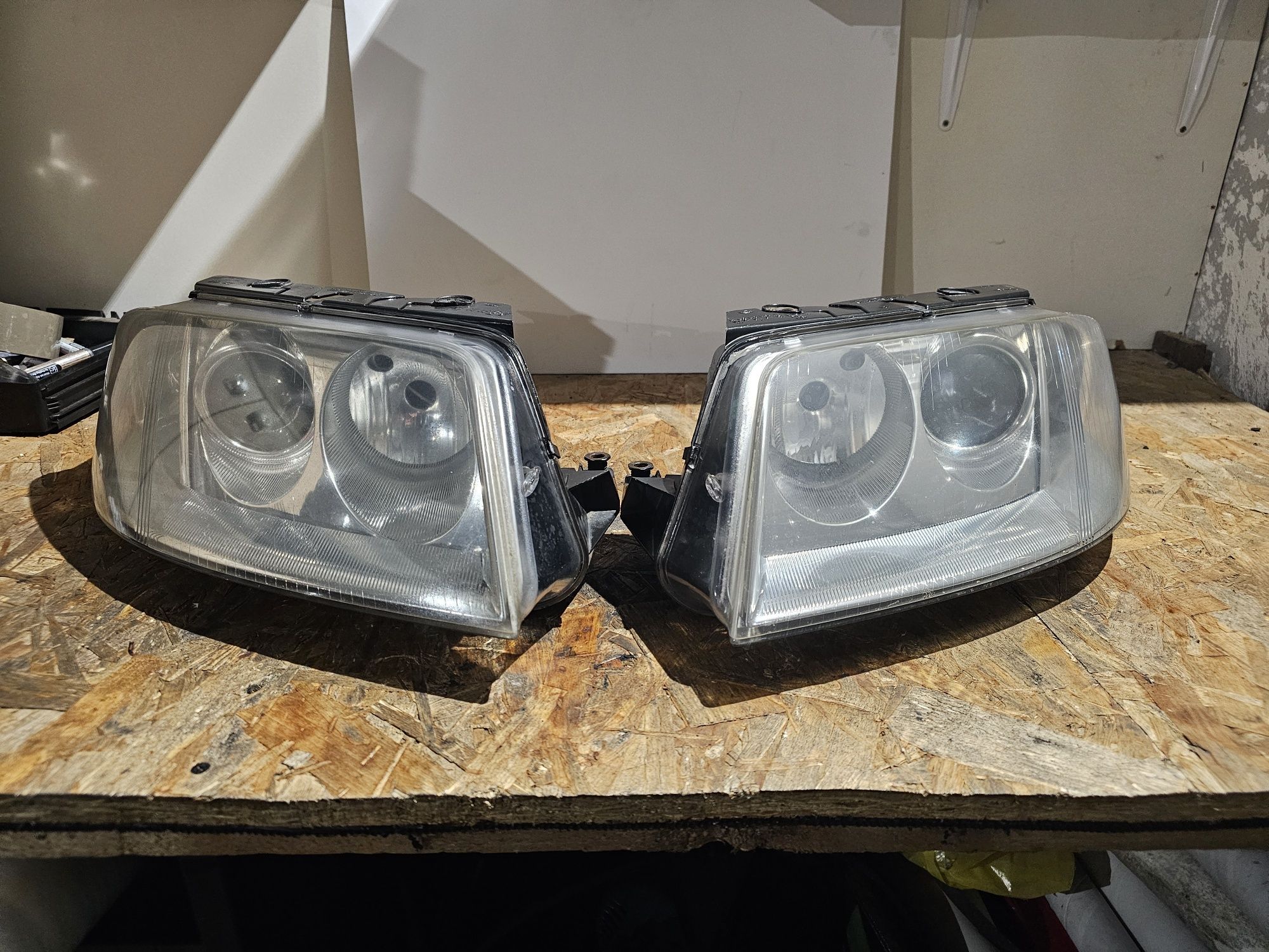 Reflektor lampa przód przednia prawa lewa Volkswagen Passat B5 FL Eu