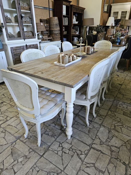 Stół w stylu prowansalskim 8 krzeseł