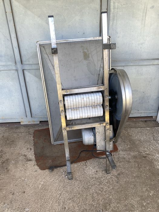 Esmagadeira de uvas 750W em Inox