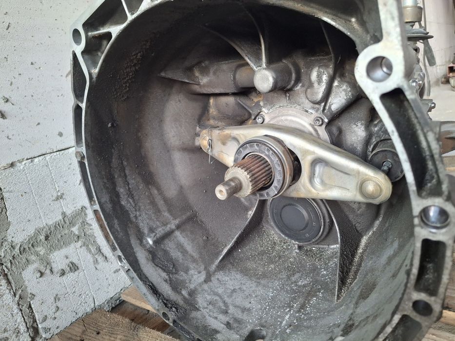 Skrzynia biegów GS6 53DZ Manual BMW E60 E61 3.0D CODE JGA Wybierak