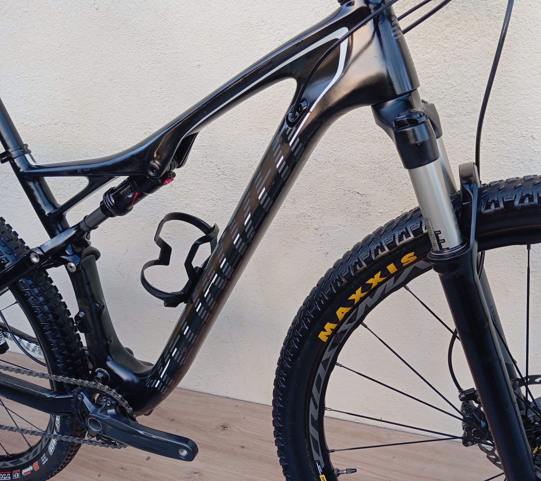 JF-Bikes Carbono suspensão total (RESERVADA)
