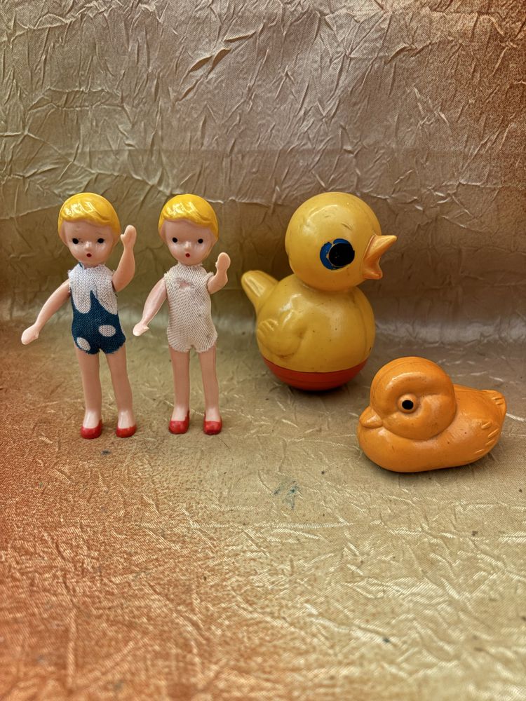 Пластикові Сувенірні іграшки періду ссср.(Целклоїд)*Робот,Моряк,Охота.