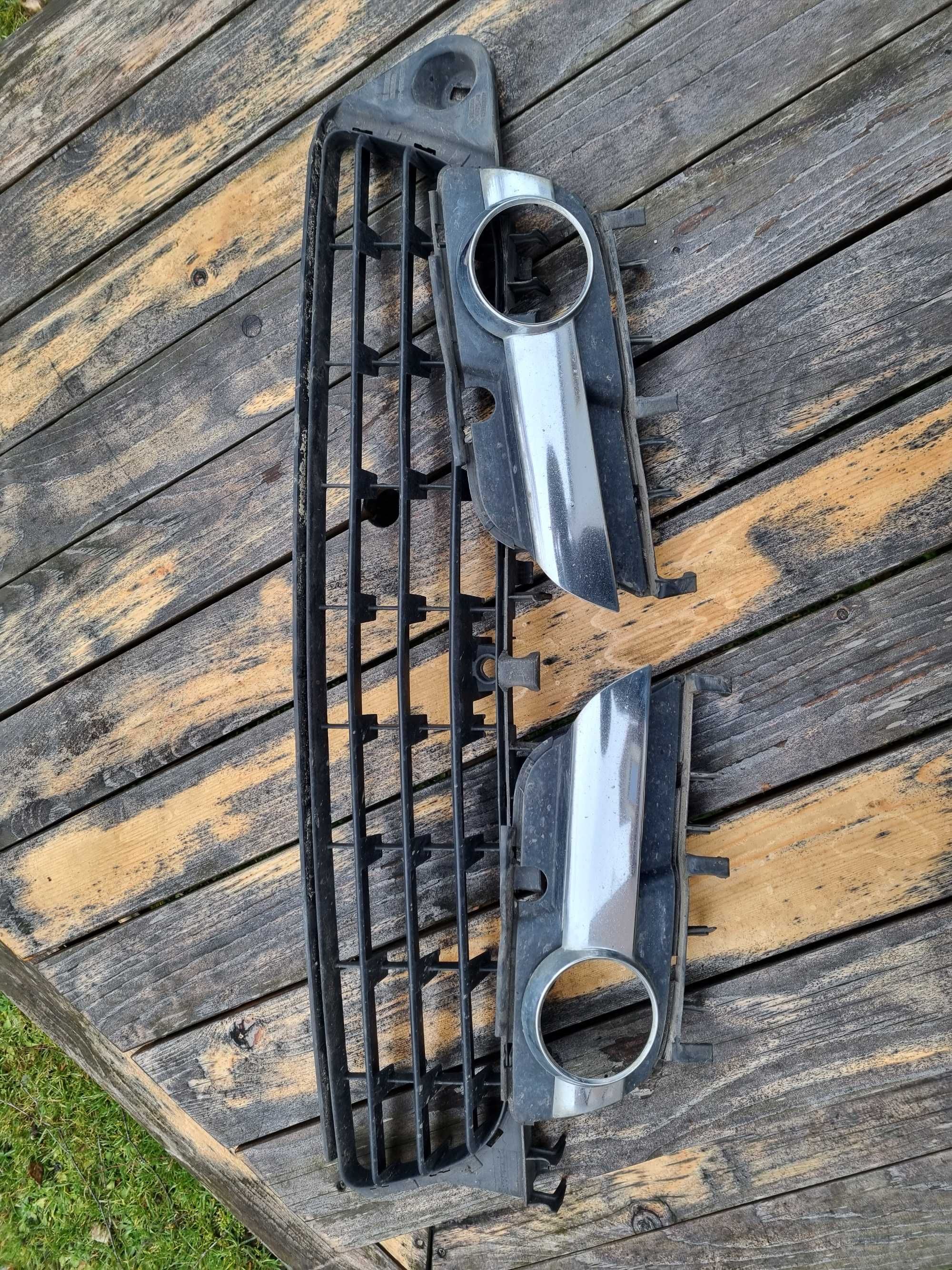 OPEL VECTRA GTS przed lift (02-05) - KRATKI zderzaka przedniego CHROM