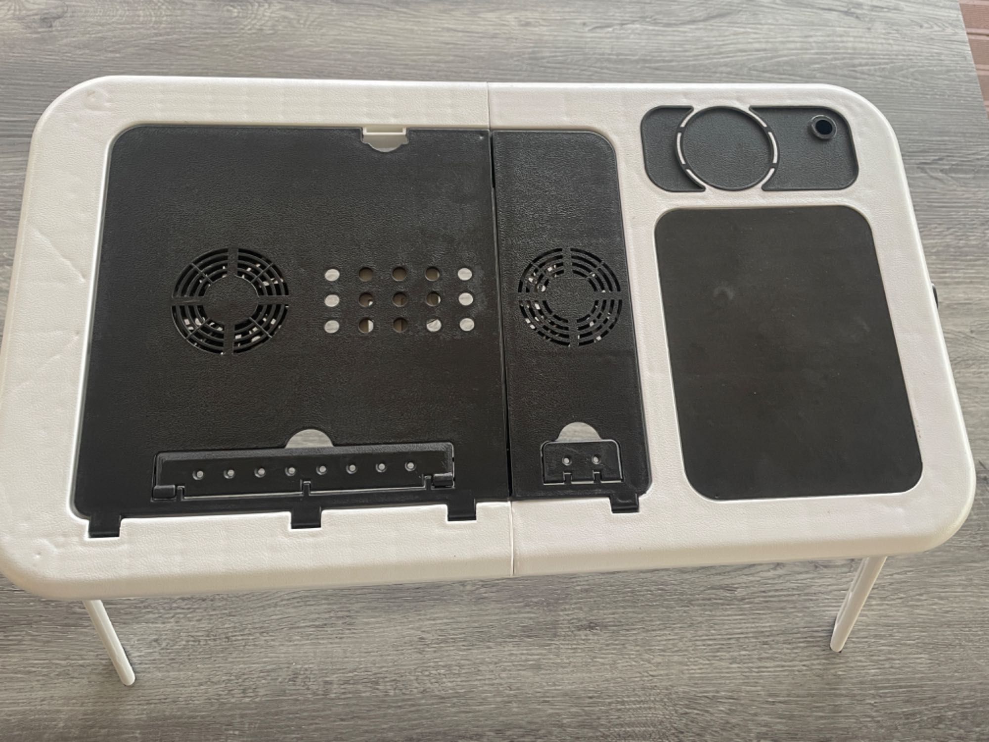 Suporte / mesa ventilada para computador portátil