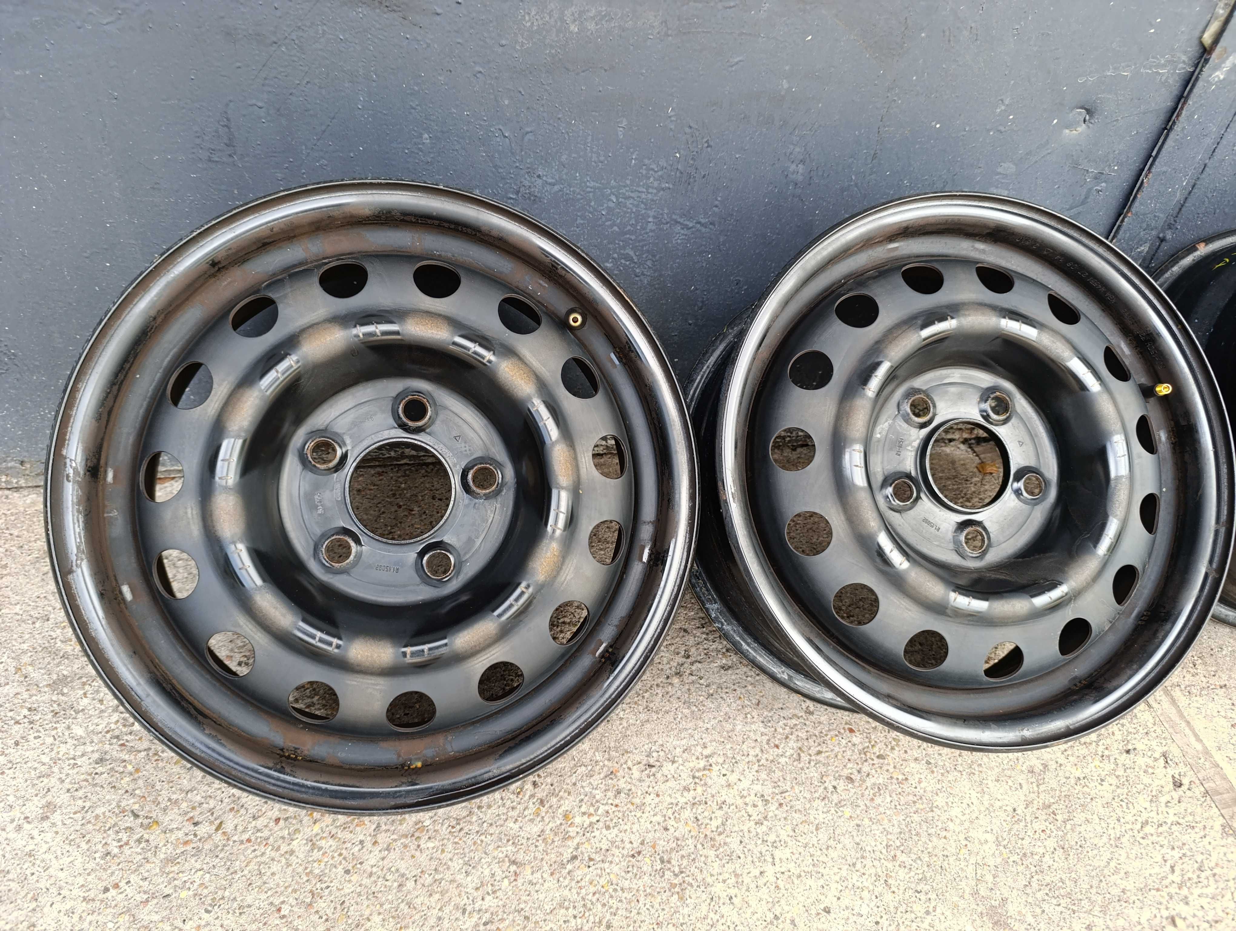 Felgi stalowe 15'' Hyundai i30 Mazda 3 Kia Ceed 6J 5x114,3 ET46