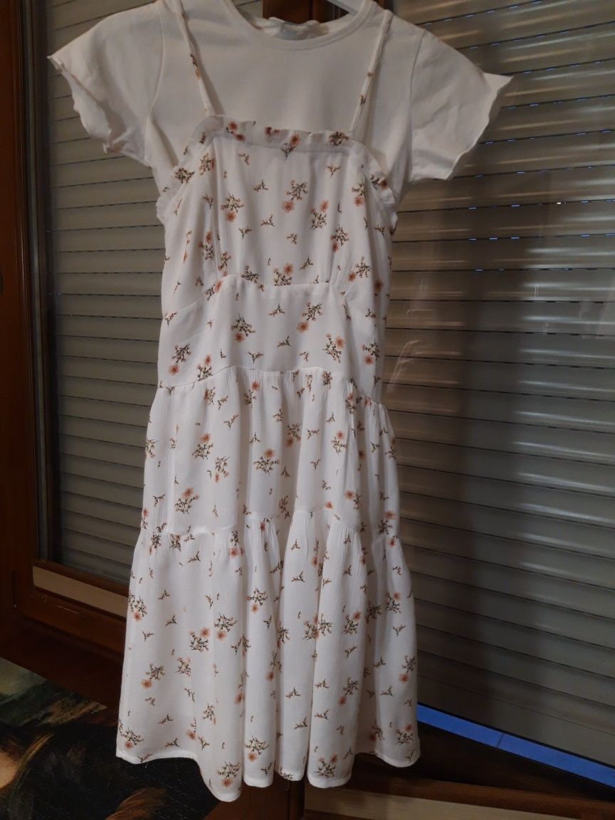 Zestaw: Sukienka Primark 140cm z koszulka