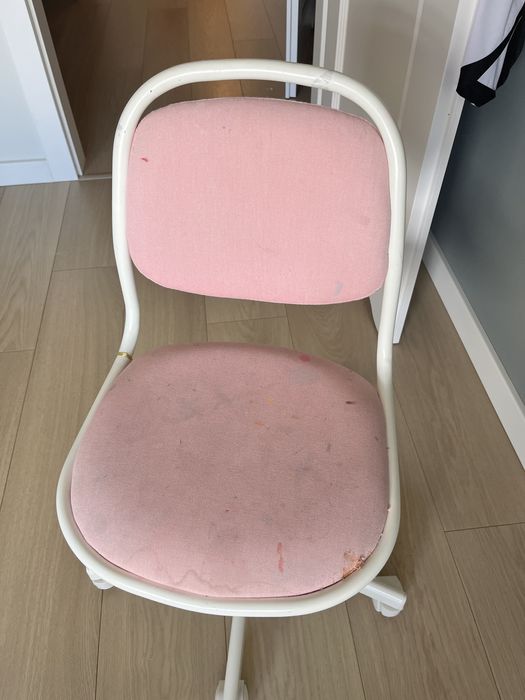 Krzeslo obrotowe do biurka rozowe, ikea