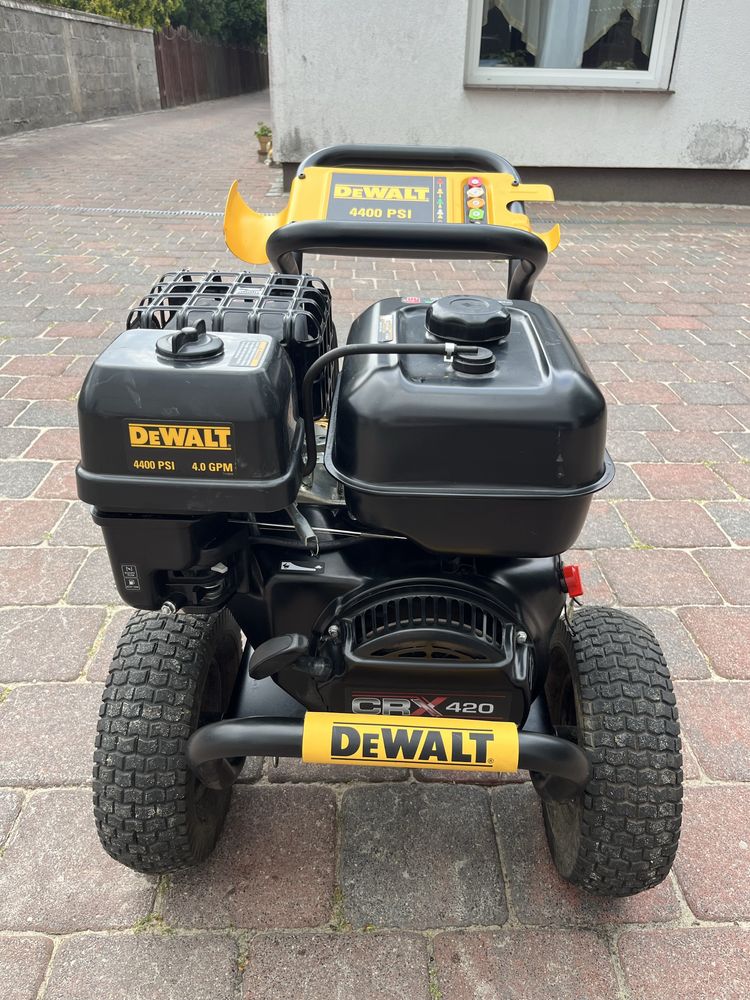 Myjka ciśnieniowa DeWalt 4400 PSI z akcesoriami!