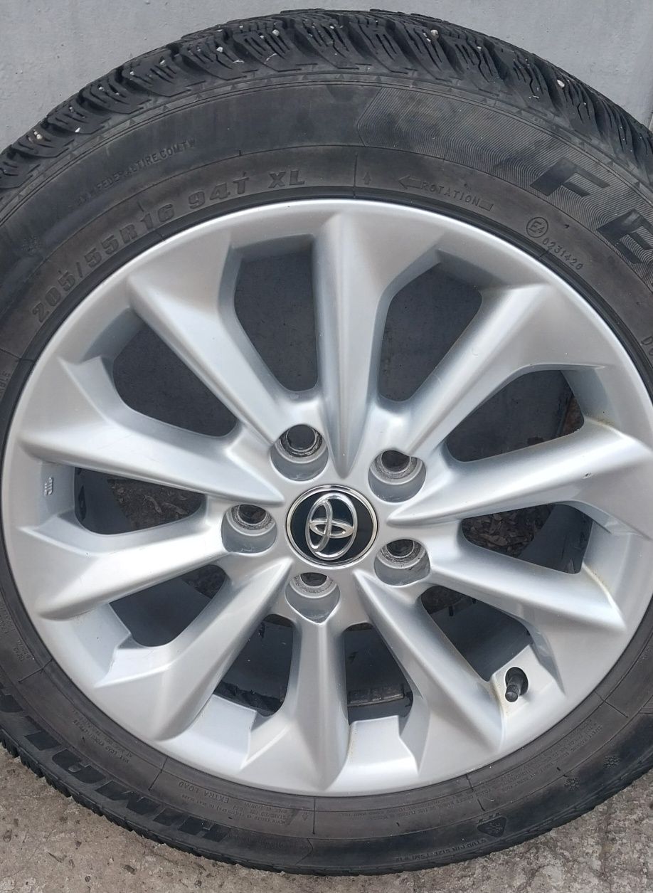 Оригінальні диски Toyota corolla R16