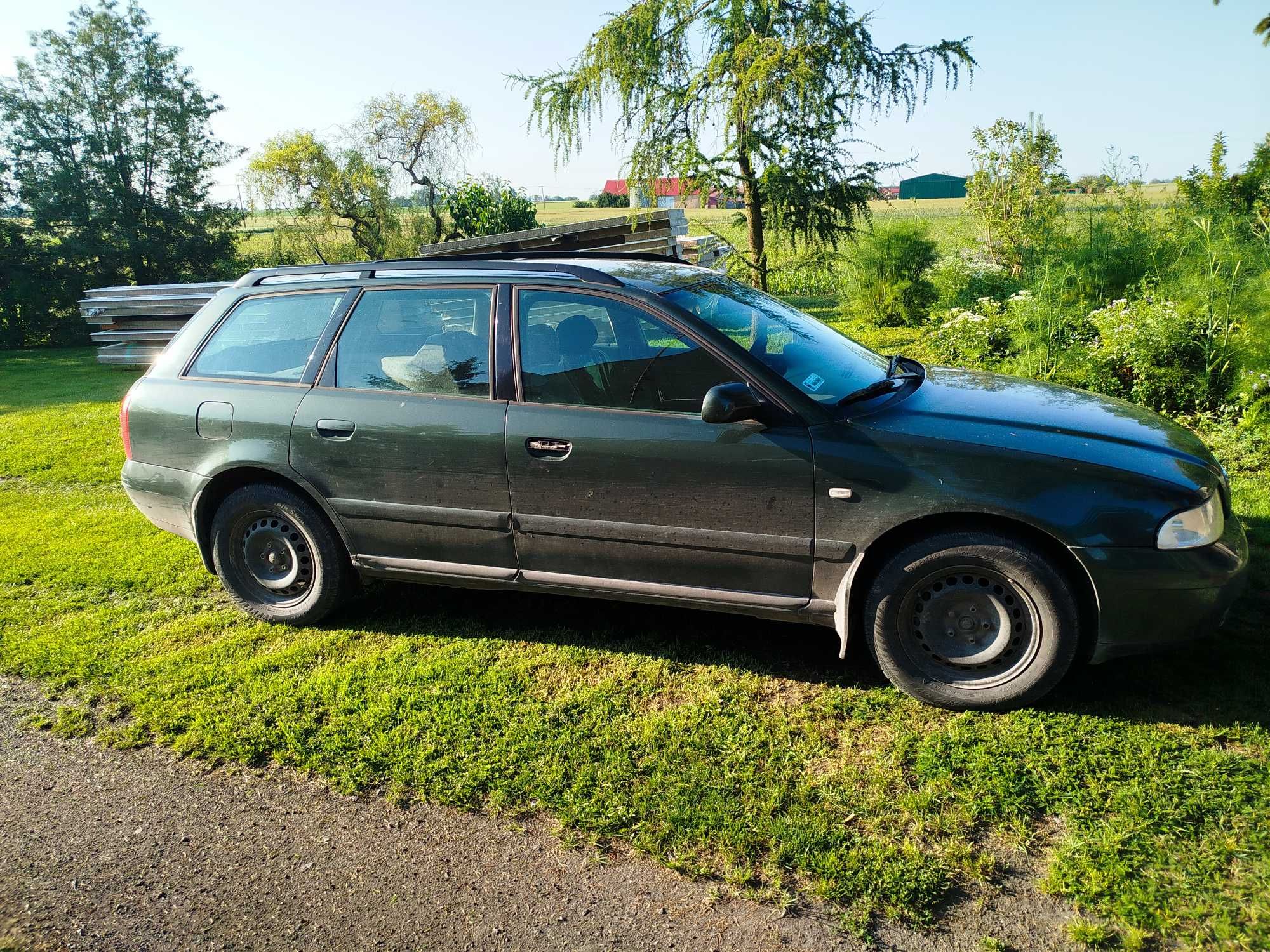 Audi A4 B5 w całości na części