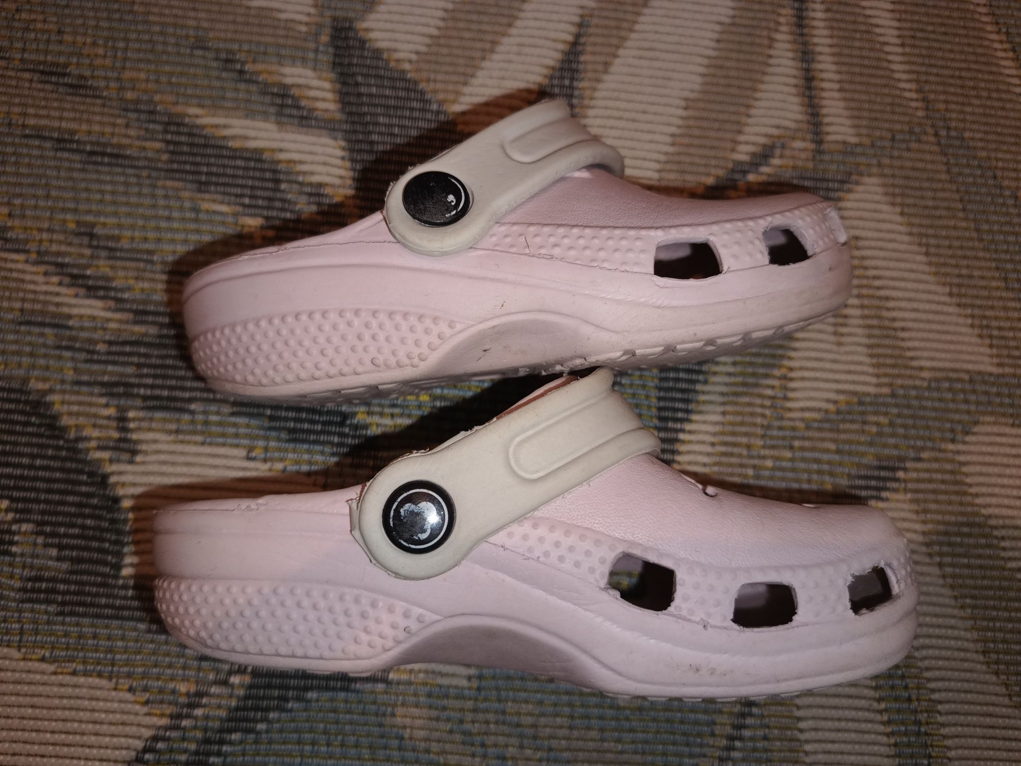Buty klapki chodaki typu Crocs dziewczęce rozmiar 25 Miki