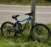 Sprzedam rower Giant Glory DH