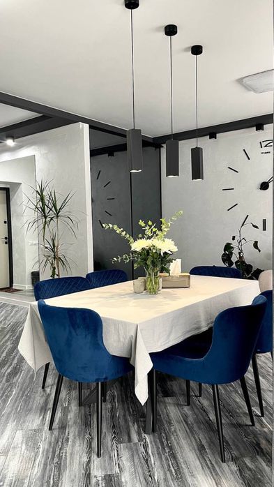 2-кімнатна з кухнею-вітальнею! Гарний ремонт!