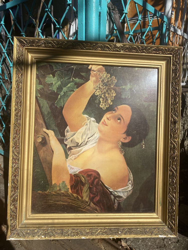 Продам картину женщина с виноградом