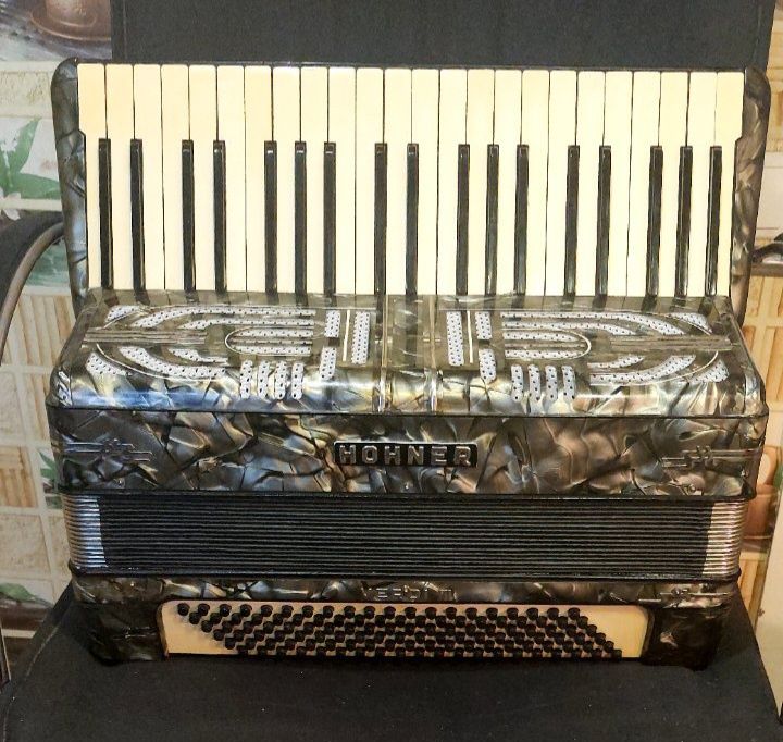 Аккордеон Хохнер HOHNER
