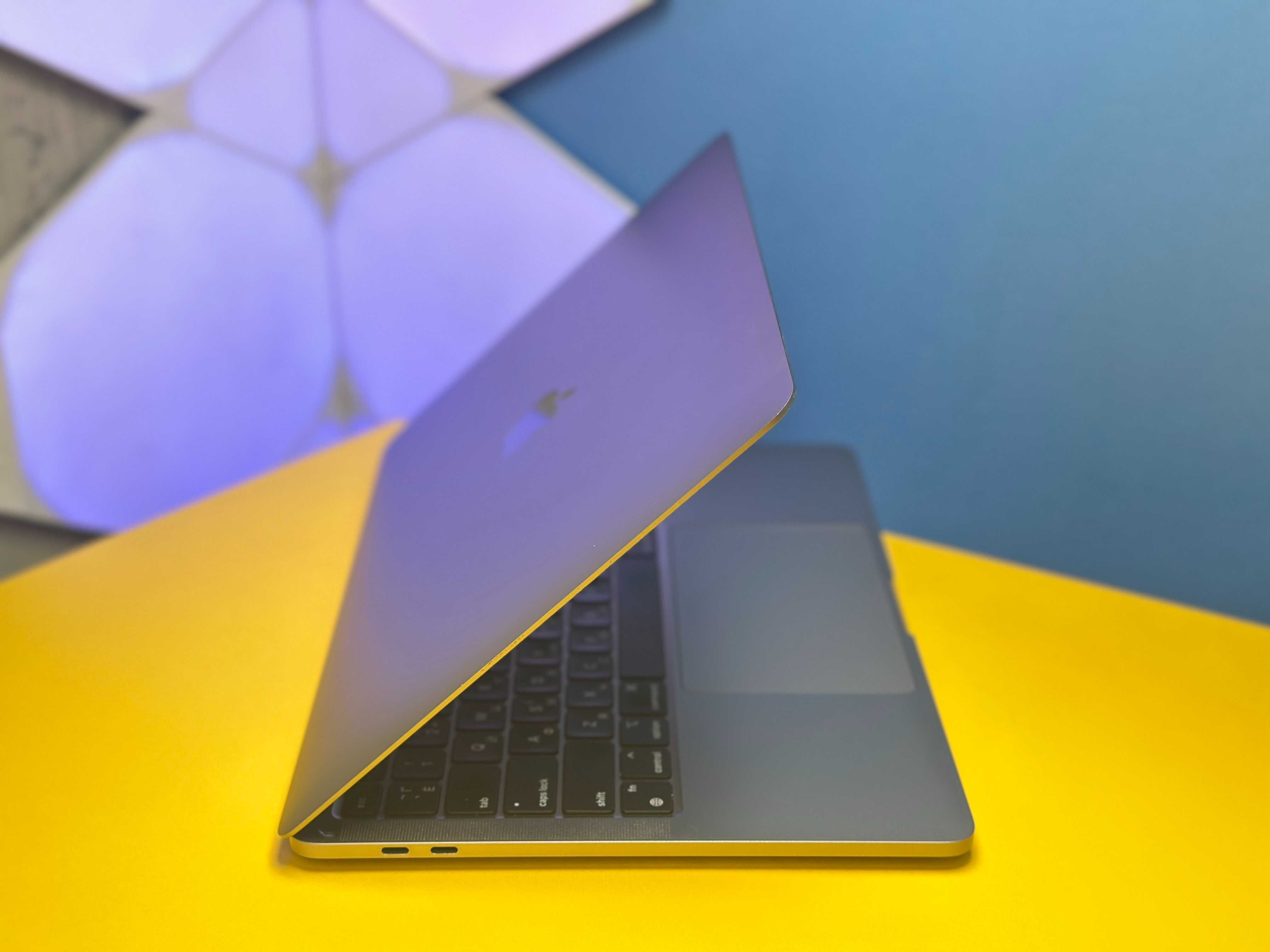 Ноутбук Apple MacBook Pro 13" Space Gray MYD92(143640) Б/У З ГАРАНТІЄЮ