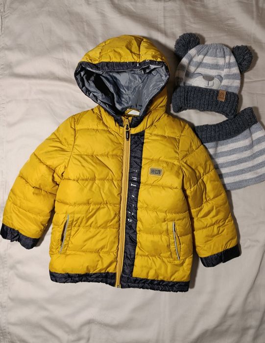 Жовта куртка Coccodrillo 98–104 + шапка й хомут AJS, комплект