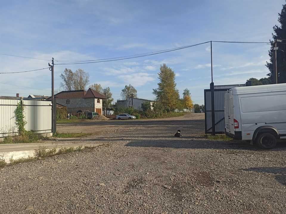 Продам ділянку 43 сотки з залізничною колією, під комерцію, Хуст.