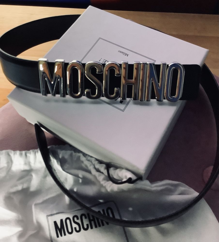 Pasek Moschino czarny, oryginał, skóra, srebrne logo, roz. 40, 42