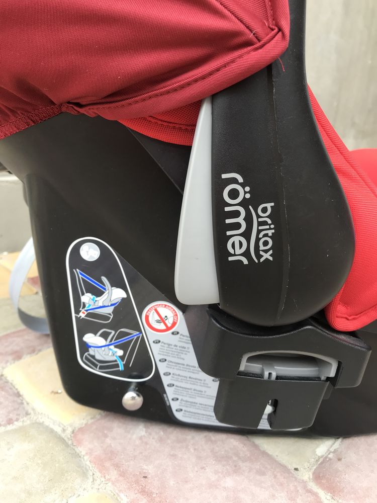 Автокресло 0+ Britax romer