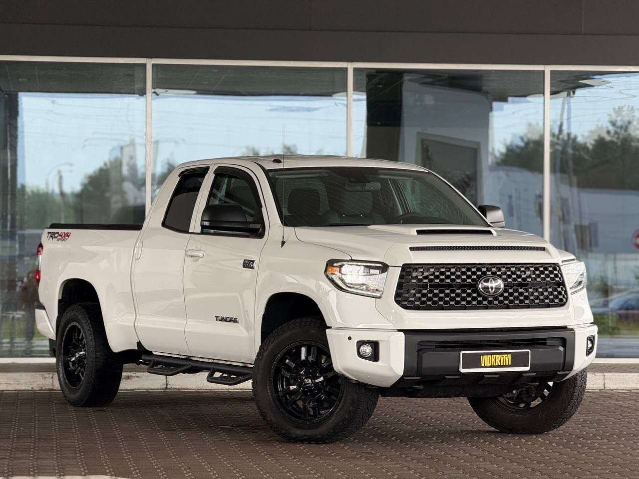 Toyota Tundra 2018 року, 5.7 бензин, автомат, повний привід, 140т.км