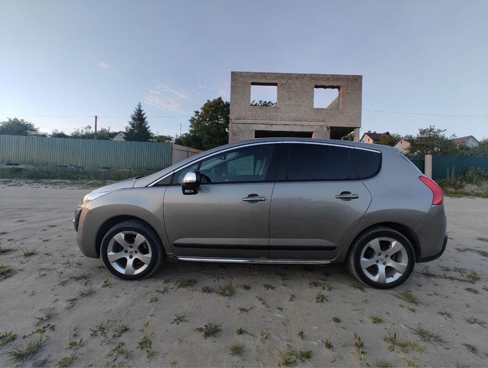 Peugeot 3008 2010р 1.6 дизель