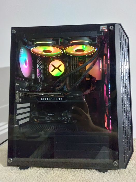 Sprzedam komputer gamingowy z RTX 2060 12GB, Ryzen 7 1700x.