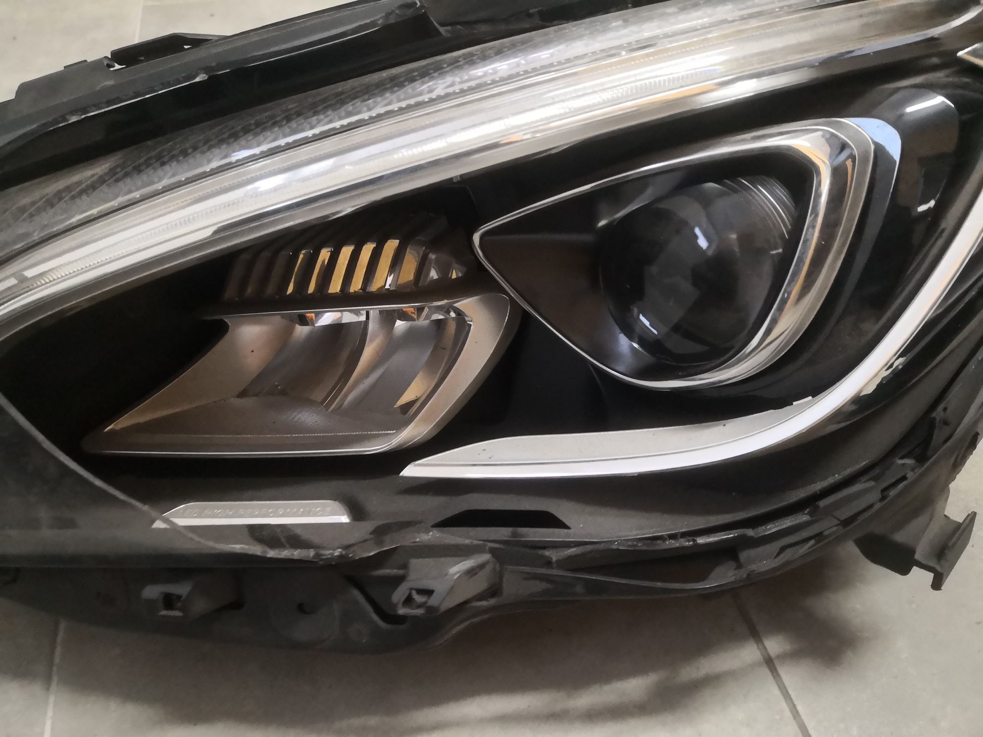 Reflektor lewy przedni Mercedes CLA W117 full led EU