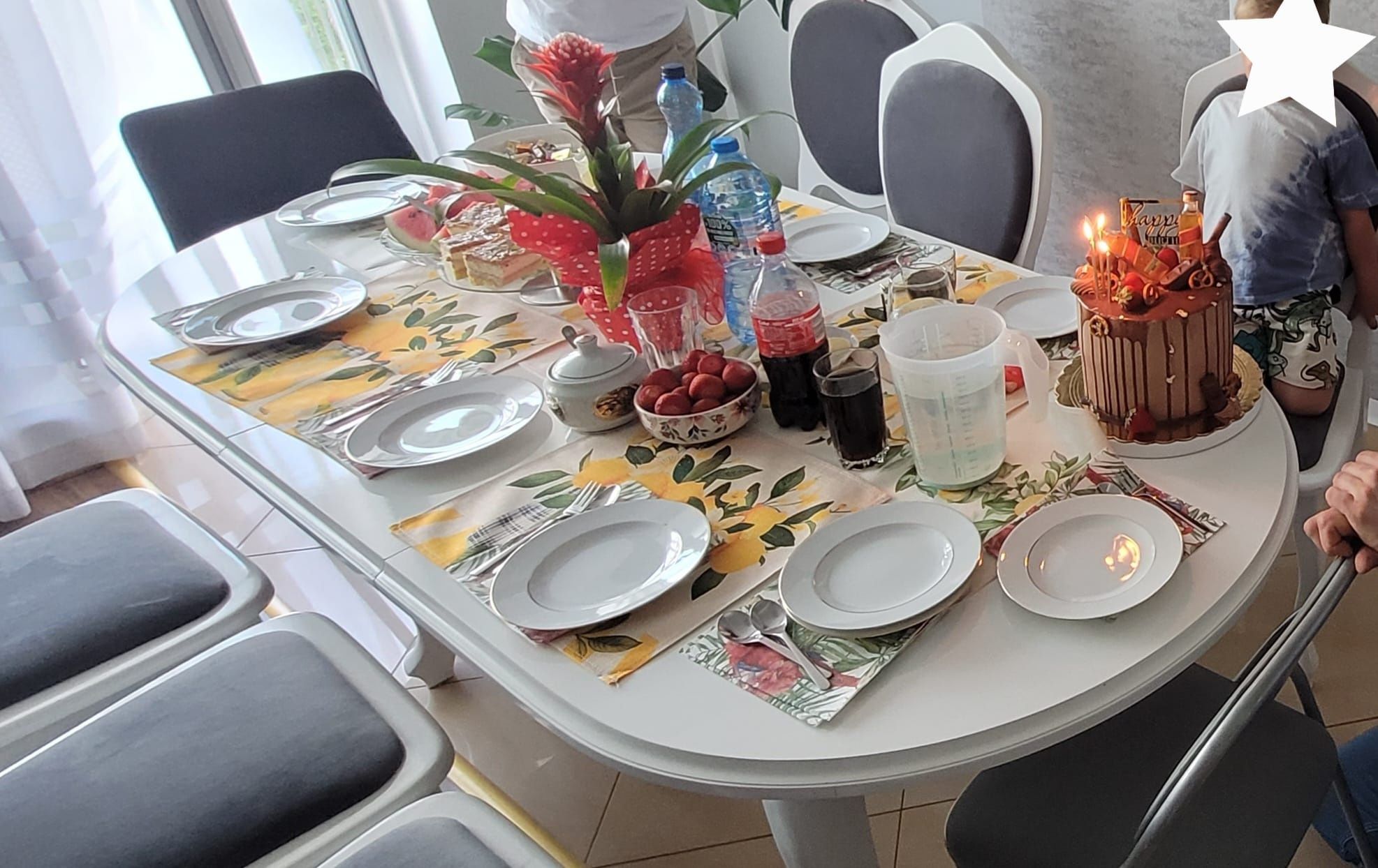 Duży stół do jadalni, stolik obiadowy, komplet.
