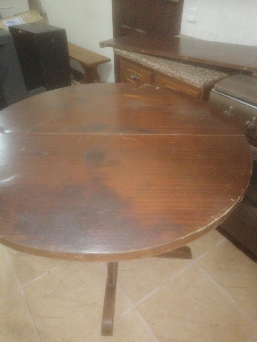 Mesa redonda ou oval extensível com 1,06 metro ou oval, 1,64m em cereg