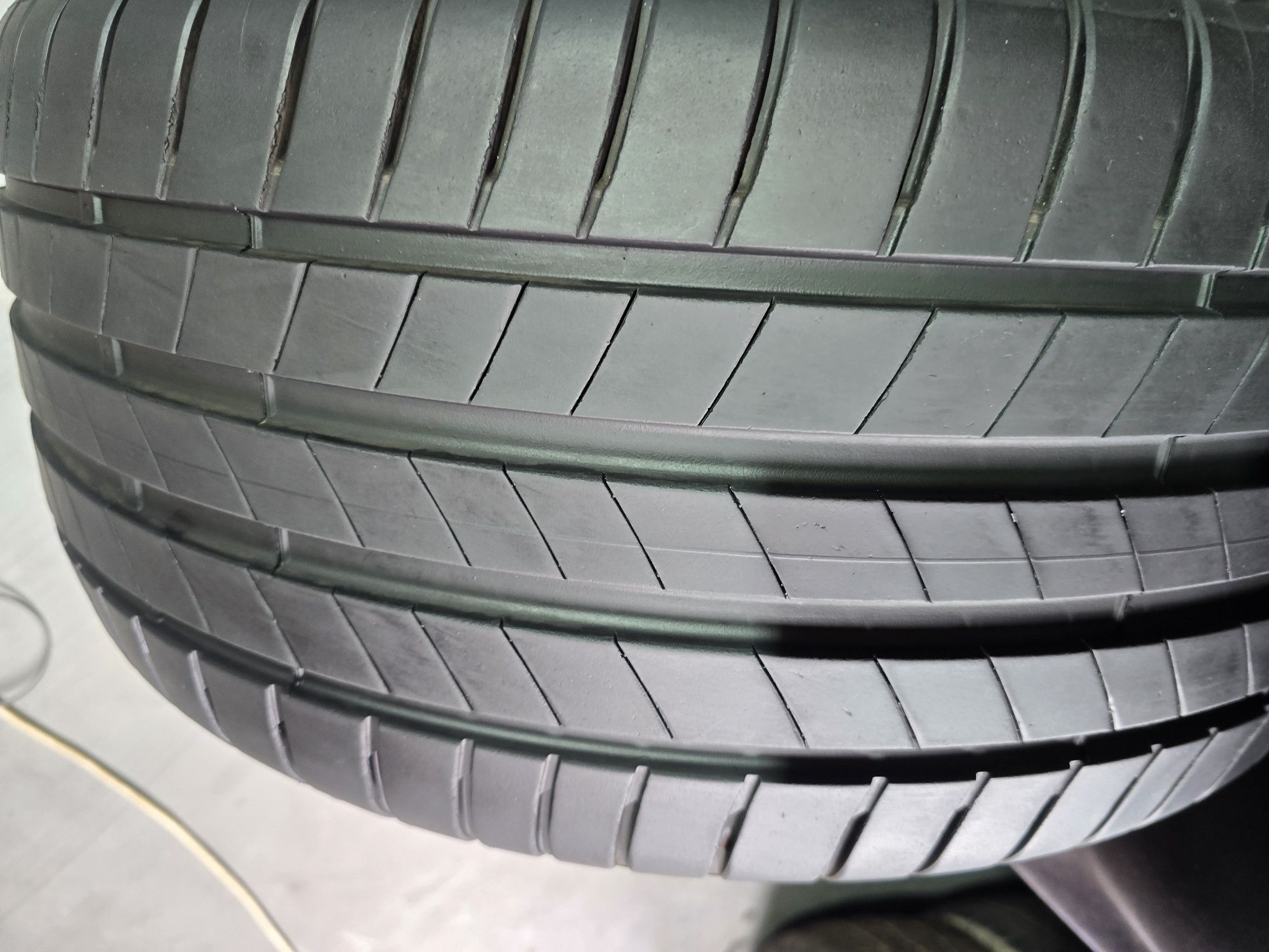 255/35/21 Bridgestone T005 AO, jak nowe 6,5mm z 24r.