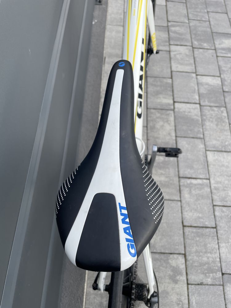 Sprzedam szosówke Giant  TCR Advanced Full Carbon rozmiar 54 M idealny