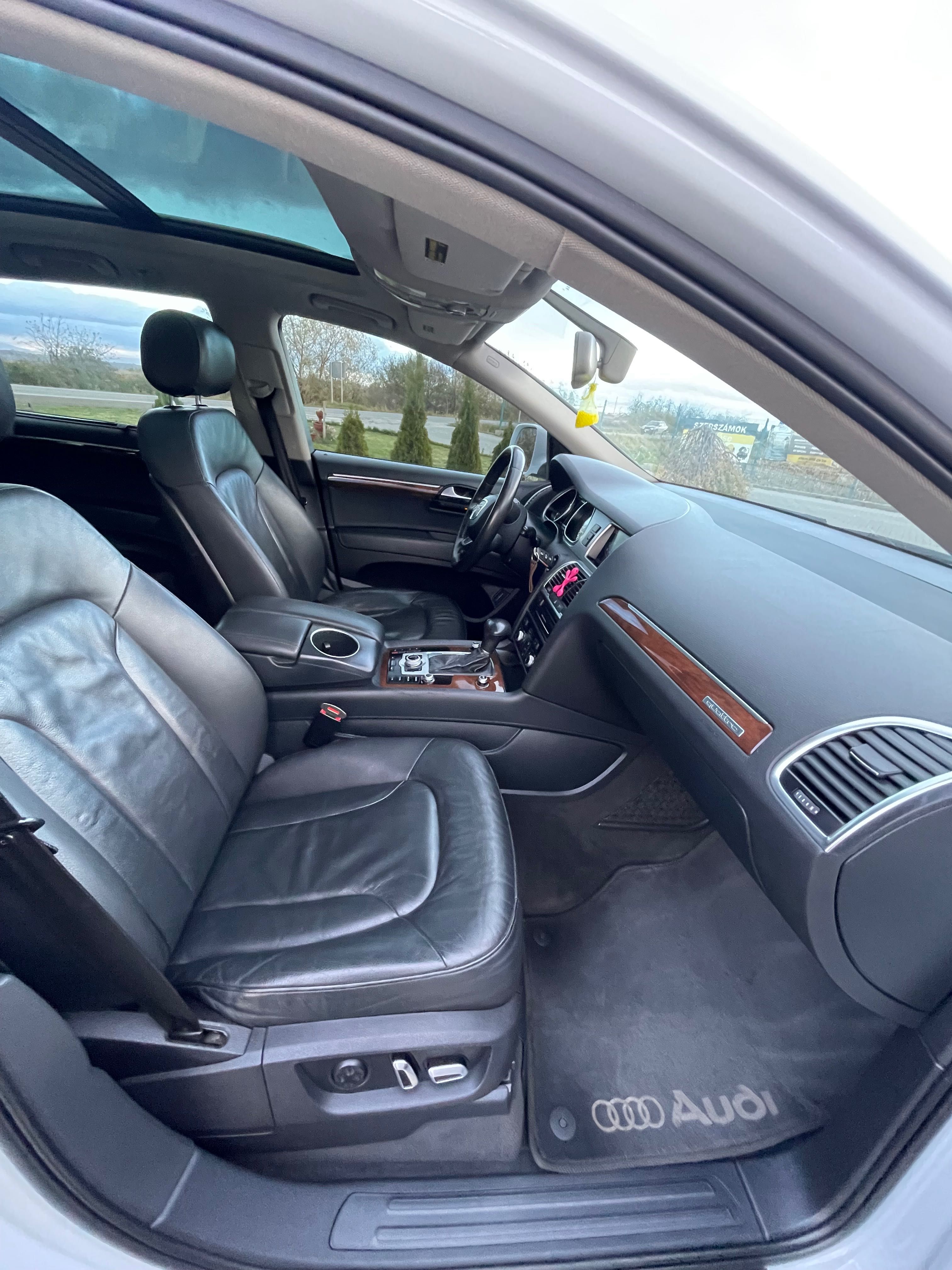 Продам Audi Q7 premium plus 2012