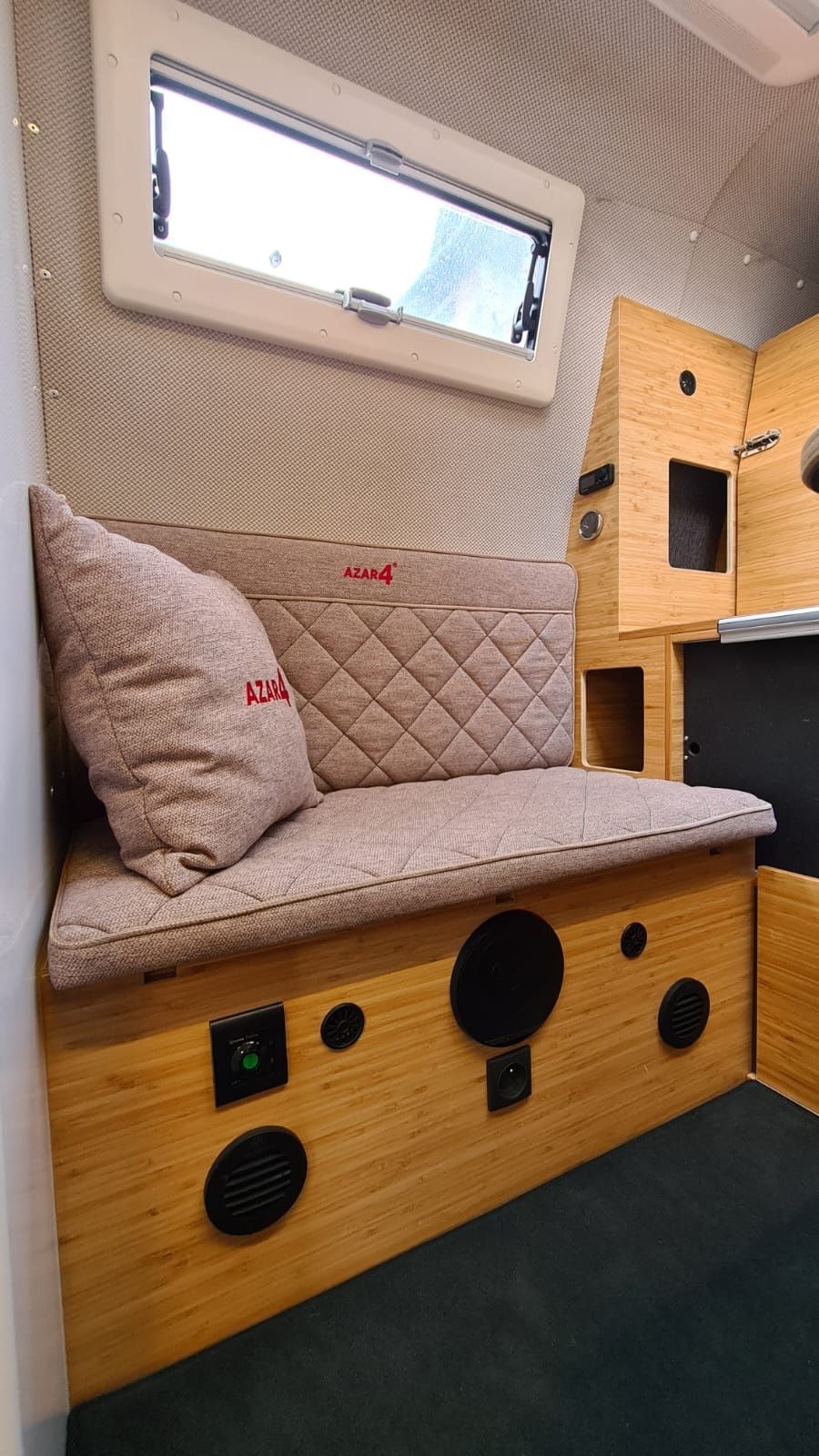 Kamper Mobilna Kapsuła Azar 4 - Premium