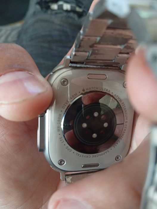 Apple watch ultra 49mm Titanium