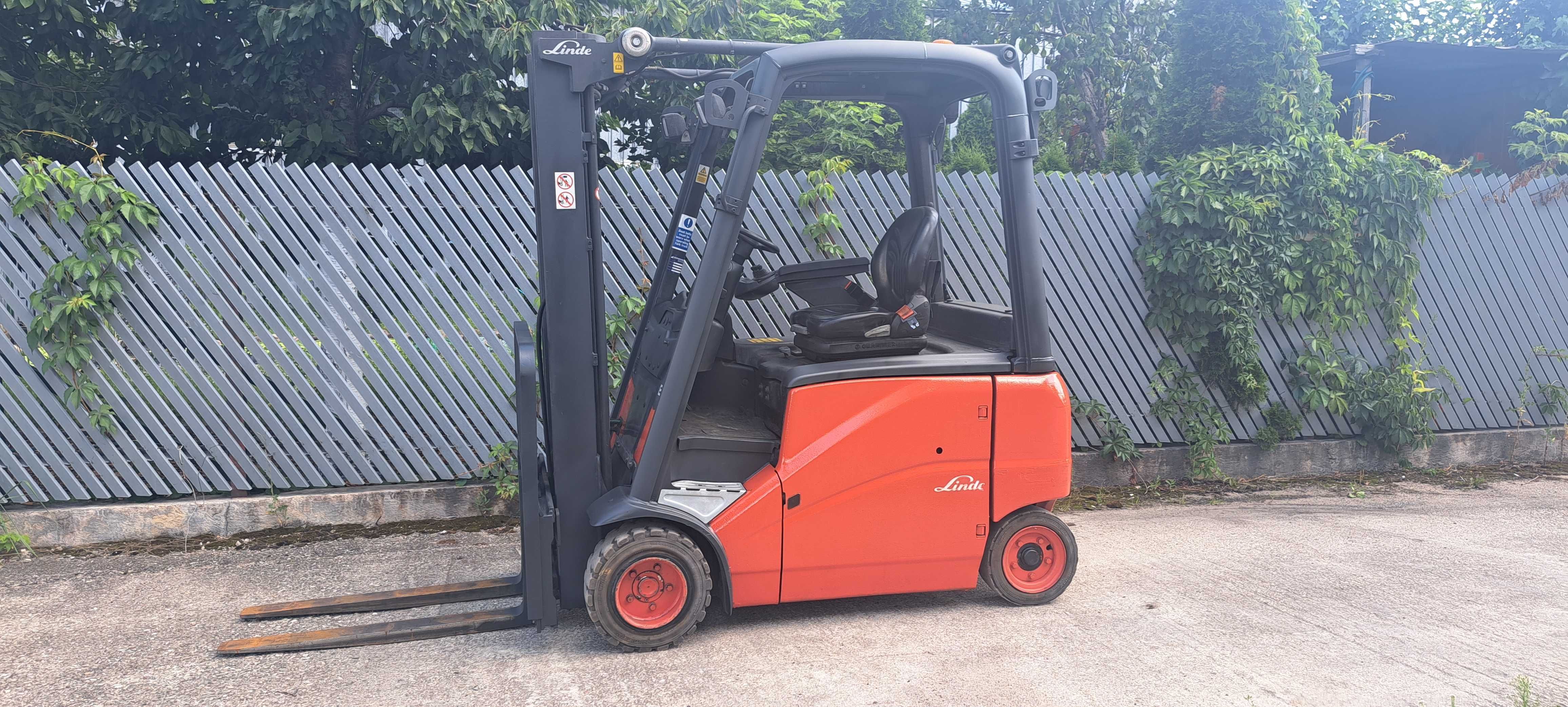 Wózek widłowy Linde E18PH Triplex