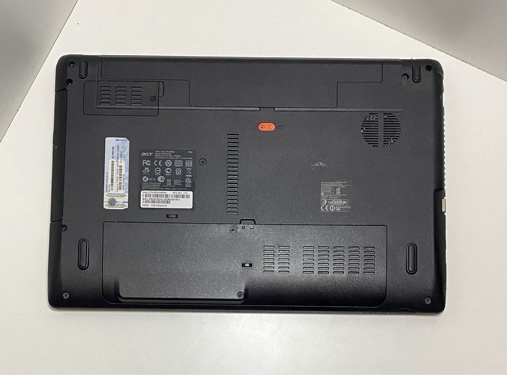 Acer aspire 5750 15.6” 4/120GB SSD i7-2630QM в ідеалі