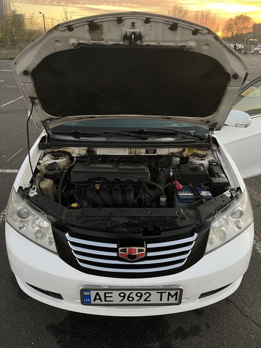 Geely Emgrand EC7 2012