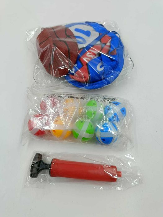 Kosz Miniaturowy do Koszykówki 2 w 1 + Rzutki i Koszykówka dla Dzieci