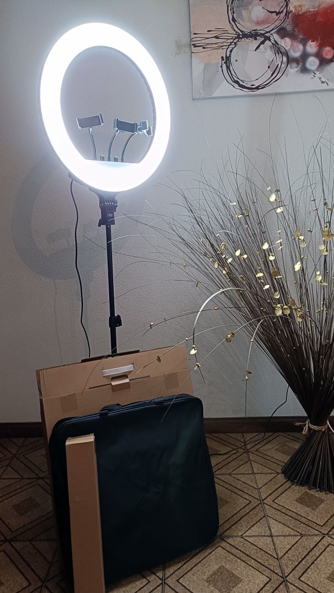 Ring Light Com Tripe Nunca usada 18 Polegada, 45cm